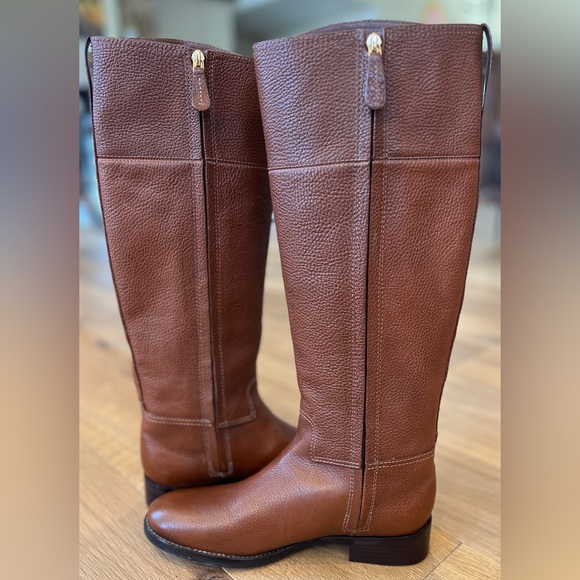 NWOT- Tory Burch Junction Boots- Brown Pebbled Leather - size 8.5M - Picture 4 of 16
